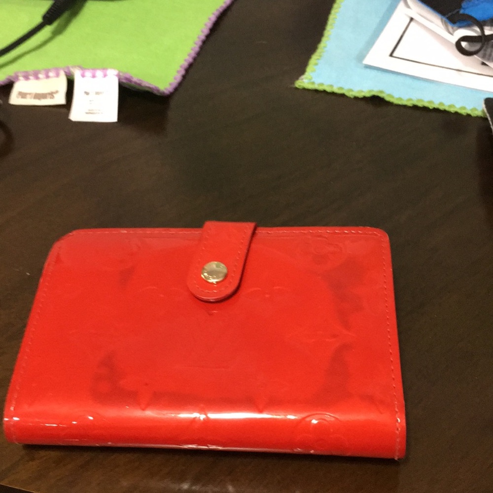 Red vernis Louis Vuitton wallet